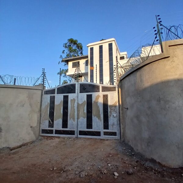 ELECTRIC FENCE INSTALLATION